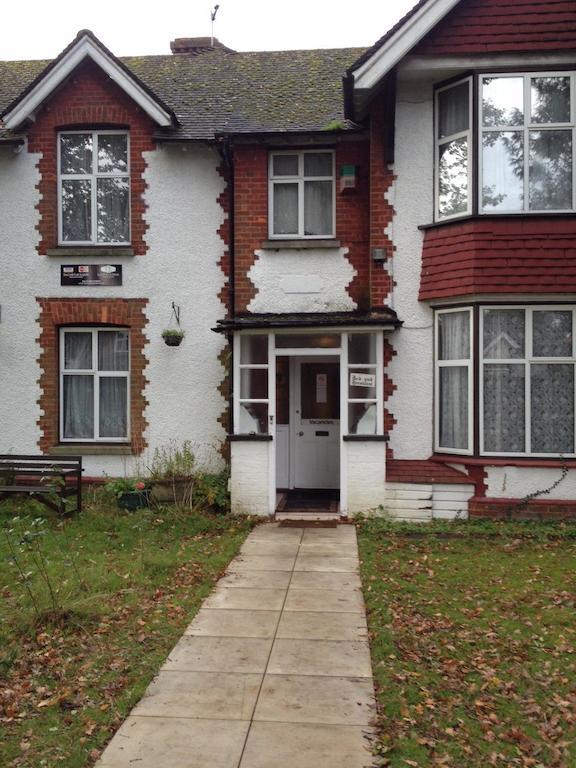 Lenton Lodge Guest House Horley Kültér fotó